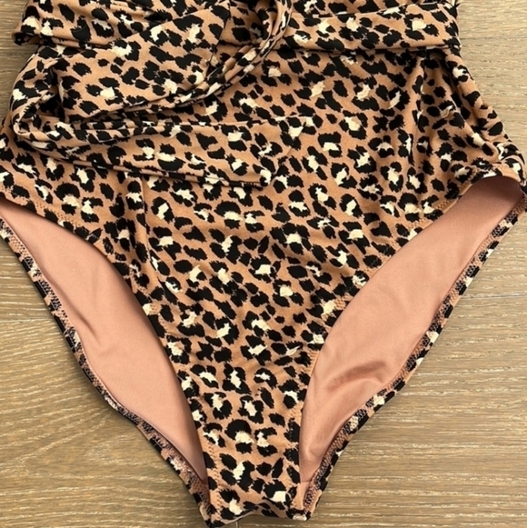 Aerie Women's Leapard Wrap Full One Piece Swimming Suit Size Small Long - Picture 5 of 8